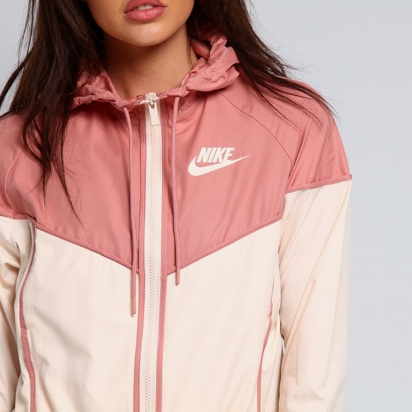 nike chevron windrunner jacket